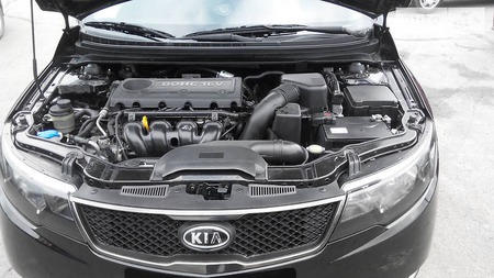 KIA Cerato 2009  випуску Кропивницький з двигуном 2 л газ седан механіка за 8500 долл. 