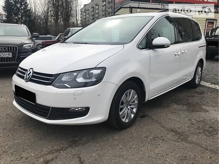 Volkswagen Sharan 2011  випуску Львів з двигуном 2 л дизель мінівен автомат за 14300 долл. 