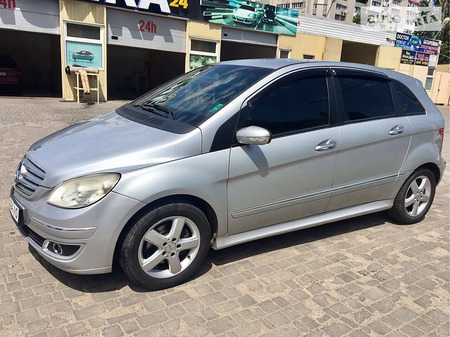 Mercedes-Benz B 200 2005  випуску Одеса з двигуном 2 л дизель хэтчбек механіка за 7500 долл. 