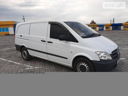 Mercedes-Benz Vito 2013  випуску Житомир з двигуном 2.2 л дизель мінівен механіка за 11800 долл. 