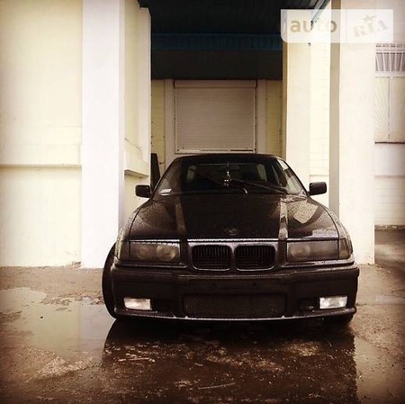 BMW 318 1996  випуску Одеса з двигуном 1.8 л газ купе механіка за 1700 долл. 