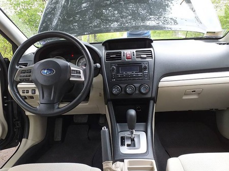 Subaru Impreza 2014  випуску Чернігів з двигуном 2 л бензин хэтчбек автомат за 11300 долл. 