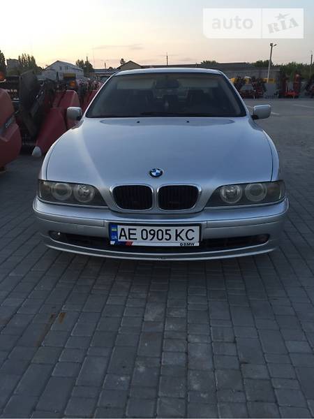 BMW 520 1998  випуску Кропивницький з двигуном 2 л бензин седан механіка за 5600 долл. 