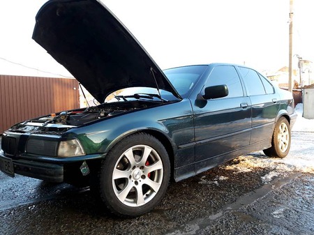 BMW 316 1992  випуску Суми з двигуном 2 л газ універсал механіка за 3500 долл. 