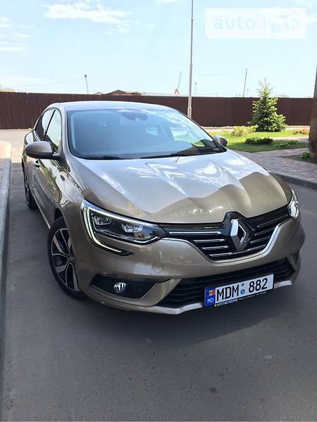 Renault Megane 2019  випуску Одеса з двигуном 1.3 л бензин седан автомат за 22000 долл. 