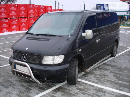 Mercedes-Benz Vito 1999  випуску Миколаїв з двигуном 2.2 л дизель мінівен автомат за 7499 долл. 
