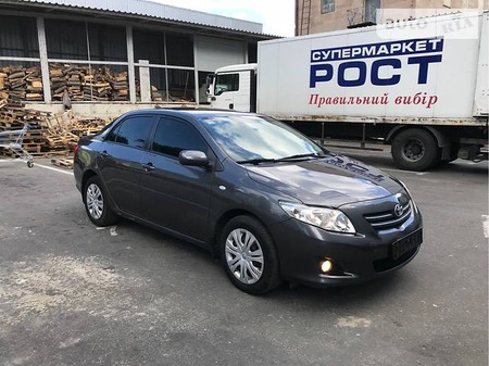 Toyota Corolla 2008  випуску Харків з двигуном 1.6 л газ седан механіка за 9400 долл. 