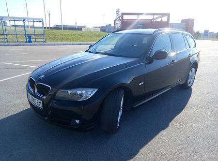 BMW 320 2012  випуску Харків з двигуном 2 л дизель універсал механіка за 14200 долл. 