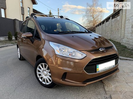 Ford B-Max 2014  випуску Харків з двигуном 1 л бензин універсал механіка за 9300 долл. 