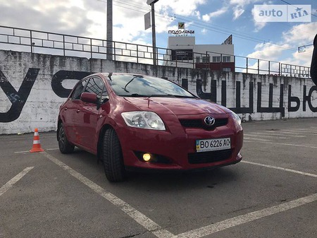 Toyota Auris 2008  випуску Тернопіль з двигуном 1.6 л газ хэтчбек автомат за 7900 долл. 