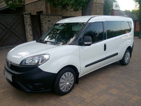 Fiat Doblo 2015  випуску Харків з двигуном 1.3 л дизель  механіка за 12000 долл. 