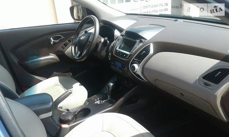 Hyundai ix35 2011  випуску Вінниця з двигуном 2 л газ позашляховик автомат за 13900 долл. 
