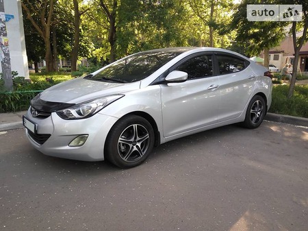 Hyundai Elantra 2014  випуску Одеса з двигуном 1.6 л бензин седан автомат за 11400 долл. 