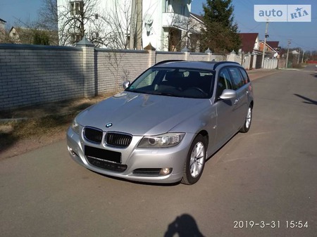 BMW 320 2012  випуску Житомир з двигуном 2 л дизель універсал автомат за 13700 долл. 