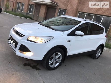 Ford Kuga 2014  випуску Харків з двигуном 2 л дизель позашляховик автомат за 16900 долл. 