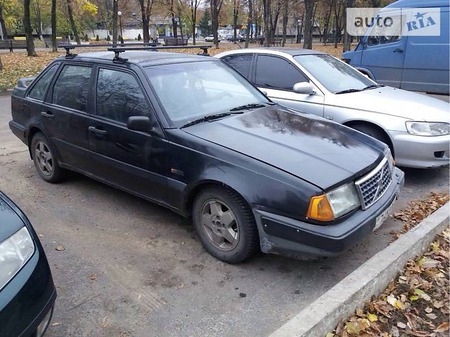 Volvo 440 1991  випуску Київ з двигуном 1.7 л газ седан механіка за 1100 долл. 