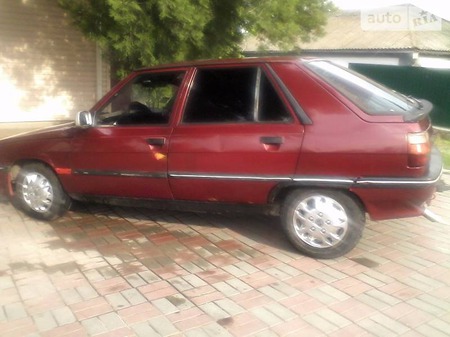 Renault 11 1987  випуску Кропивницький з двигуном 1.7 л бензин хэтчбек механіка за 1100 долл. 