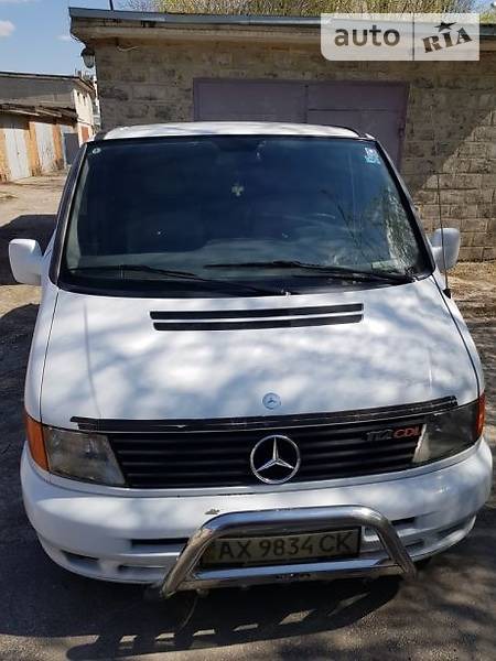 Mercedes-Benz Vito 2000  випуску Харків з двигуном 2.2 л дизель мінівен механіка за 6500 долл. 