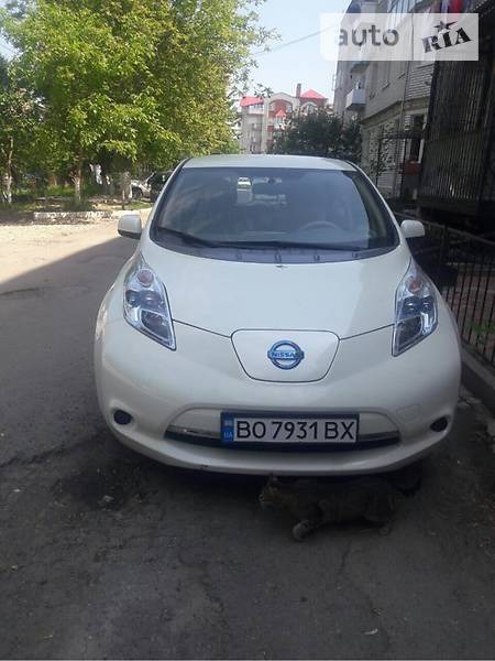 Nissan Leaf 2012  випуску Чернівці з двигуном 0 л електро хэтчбек автомат за 9000 долл. 