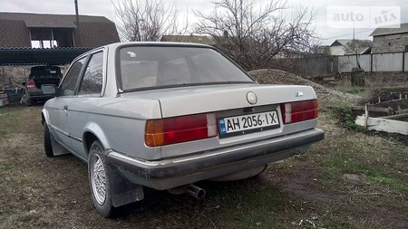 BMW 318 1988  випуску Донецьк з двигуном 1.8 л бензин купе механіка за 2600 долл. 