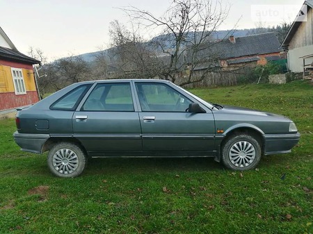 Renault 21 1991  випуску Івано-Франківськ з двигуном 2.1 л дизель хэтчбек механіка за 2300 долл. 