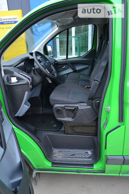 Ford Transit Custom 2014  випуску Вінниця з двигуном 0 л  мінівен  за 12600 долл. 