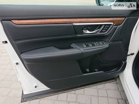 Honda CR-V 2018  випуску Дніпро з двигуном 2.4 л бензин позашляховик автомат за 42000 долл. 