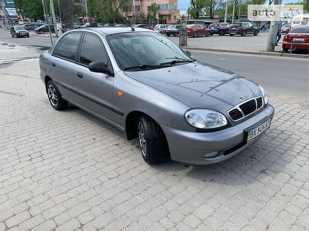 Daewoo Lanos 2008  випуску Хмельницький з двигуном 1.5 л газ седан механіка за 4399 долл. 