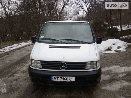 Mercedes-Benz Vito 2001  випуску Івано-Франківськ з двигуном 2.2 л дизель мінівен механіка за 5100 долл. 