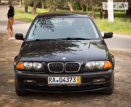 BMW 323 2000  випуску Дніпро з двигуном 2.5 л бензин седан автомат за 6790 долл. 