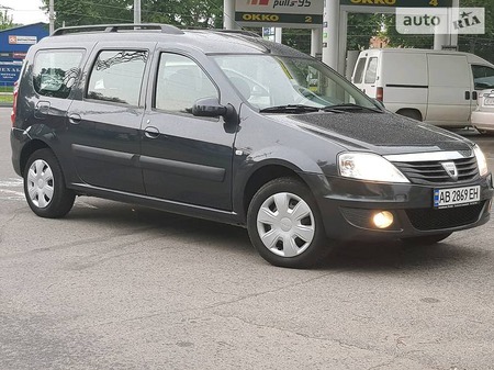 Dacia Logan MCV 2009  випуску Вінниця з двигуном 1.6 л бензин універсал механіка за 6700 долл. 
