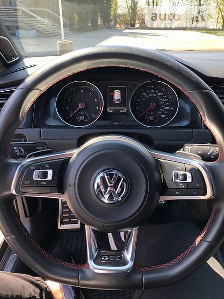 Volkswagen Golf GTI 2016  випуску Дніпро з двигуном 2 л бензин хэтчбек автомат за 16500 долл. 