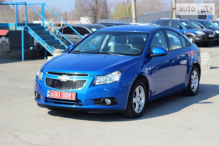 Chevrolet Cruze 2009  випуску Запоріжжя з двигуном 1.6 л бензин седан механіка за 8300 долл. 