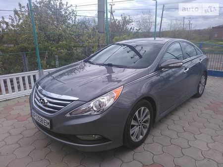 Hyundai Sonata 2014  випуску Запоріжжя з двигуном 2.4 л бензин седан автомат за 12900 долл. 