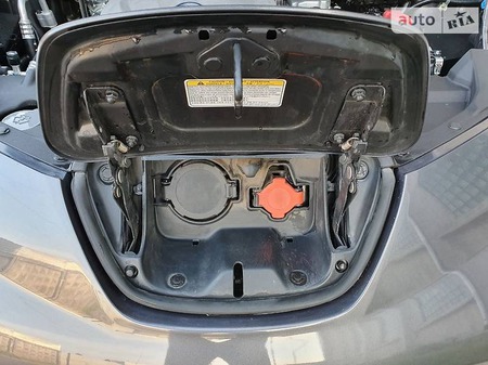 Nissan Leaf 2014  випуску Кропивницький з двигуном 2.4 л електро мінівен автомат за 12300 долл. 