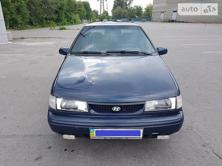 Hyundai Pony 1992  випуску Дніпро з двигуном 1.5 л бензин седан механіка за 1600 долл. 