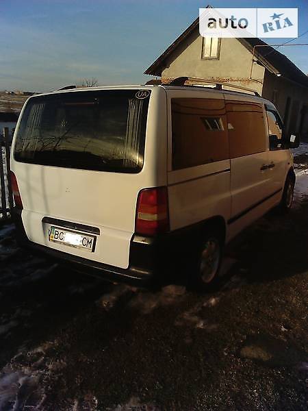 Mercedes-Benz Vito 2003  випуску Львів з двигуном 2.2 л дизель мінівен механіка за 6750 долл. 