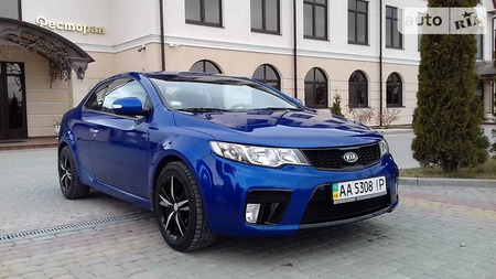 KIA Cerato 2010  випуску Хмельницький з двигуном 2 л бензин купе автомат за 8100 долл. 