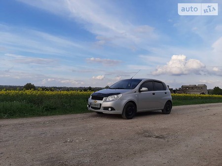 Chevrolet Aveo 2008  випуску Хмельницький з двигуном 1.5 л газ хэтчбек механіка за 5600 долл. 