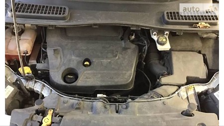 Ford Kuga 2014  випуску Тернопіль з двигуном 2 л дизель позашляховик механіка за 15900 долл. 