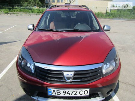 Dacia Sandero Stepway 2011  випуску Вінниця з двигуном 1.5 л дизель хэтчбек механіка за 7900 долл. 