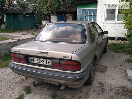 Mitsubishi Galant 1988  випуску Дніпро з двигуном 2 л газ седан механіка за 1500 долл. 