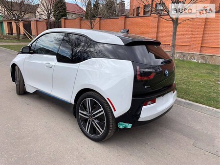 BMW i3 2016  випуску Дніпро з двигуном 0.7 л електро позашляховик автомат за 27200 долл. 