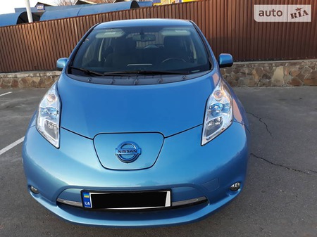 Nissan Leaf 2013  випуску Чернівці з двигуном 0 л електро хэтчбек автомат за 12200 долл. 