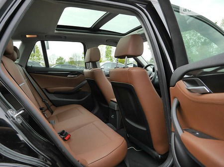BMW X1 2015  випуску Дніпро з двигуном 2 л дизель позашляховик автомат за 26300 долл. 