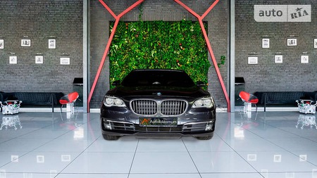 BMW 740 2013  випуску Одеса з двигуном 3 л дизель седан автомат за 32900 долл. 