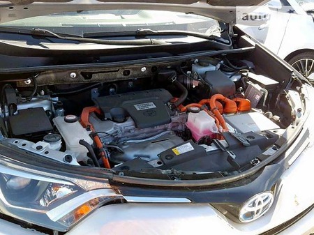 Toyota RAV 4 2016  випуску Харків з двигуном 2.5 л гібрид позашляховик автомат за 8500 долл. 