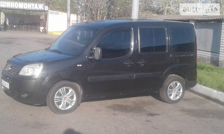 Fiat Doblo 2008  випуску Дніпро з двигуном 1.4 л газ мінівен механіка за 7100 долл. 