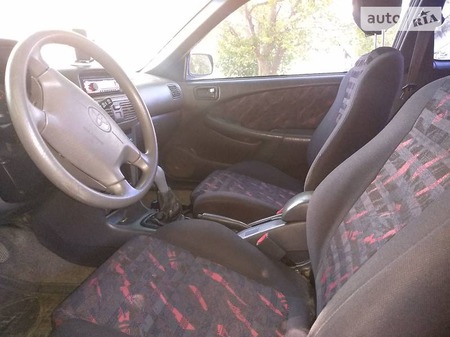 Toyota Corolla 1998  випуску Одеса з двигуном 0 л  хэтчбек  за 3500 долл. 
