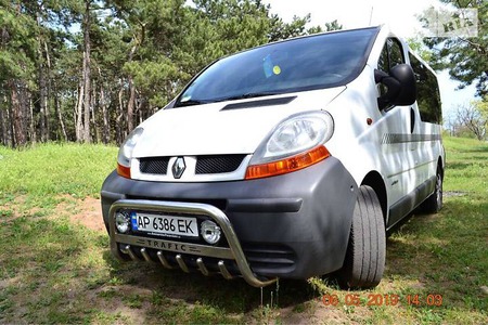 Renault Trafic 2006  випуску Запоріжжя з двигуном 1.9 л дизель мінівен механіка за 8750 долл. 